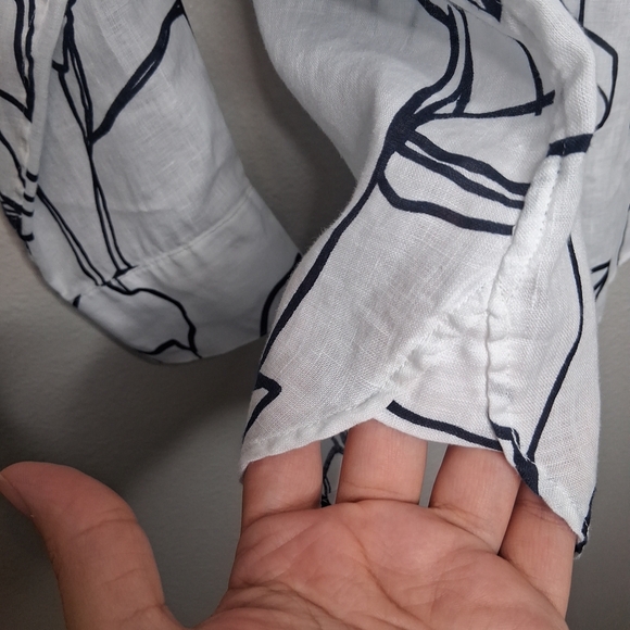 Chico's Women Linen Blouse White Black Floral Button-up Coastal Size 12 - Picture 6 of 15